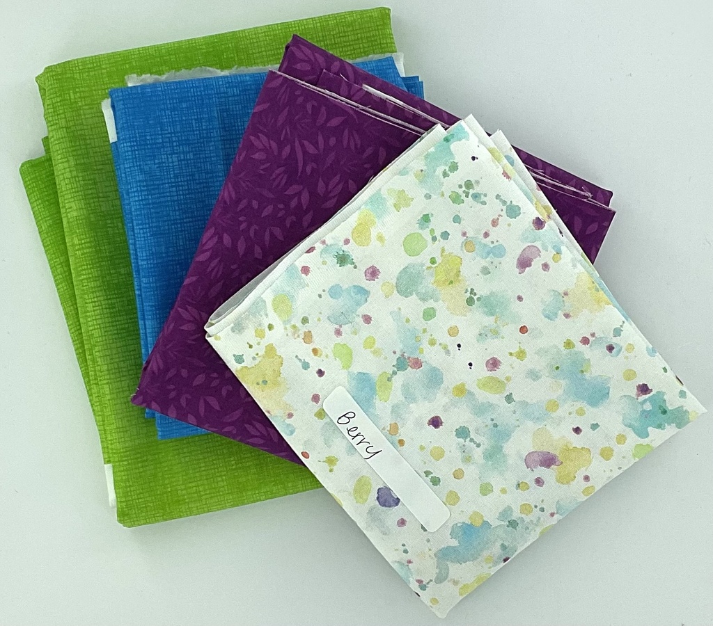 BBM26 Bonus Table Runner Bundle - Berry