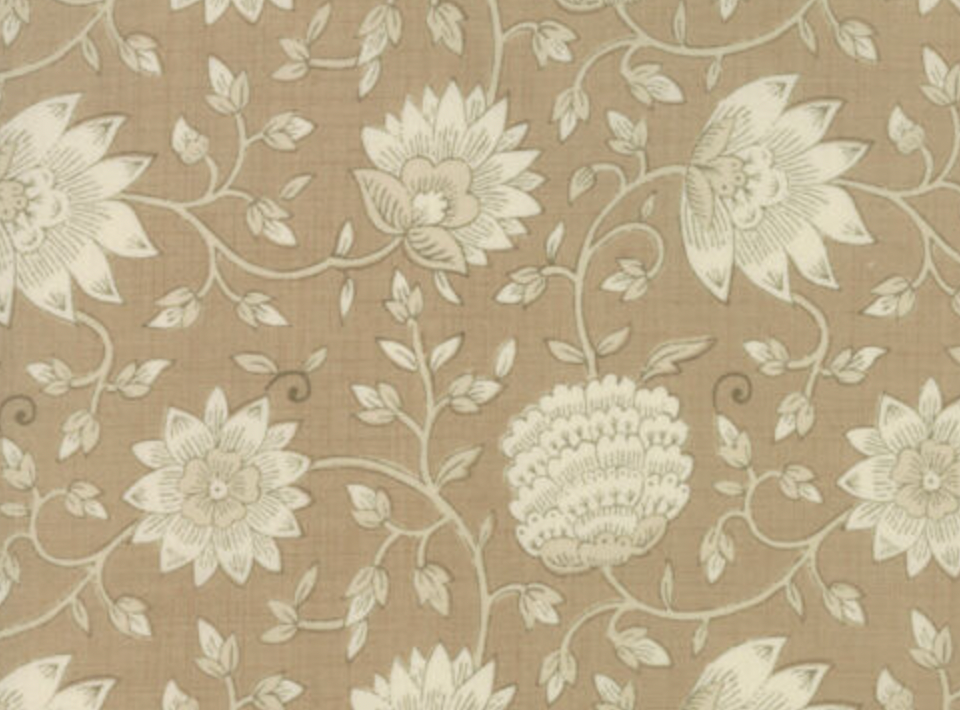 La Vie En Rouge Beige Floral